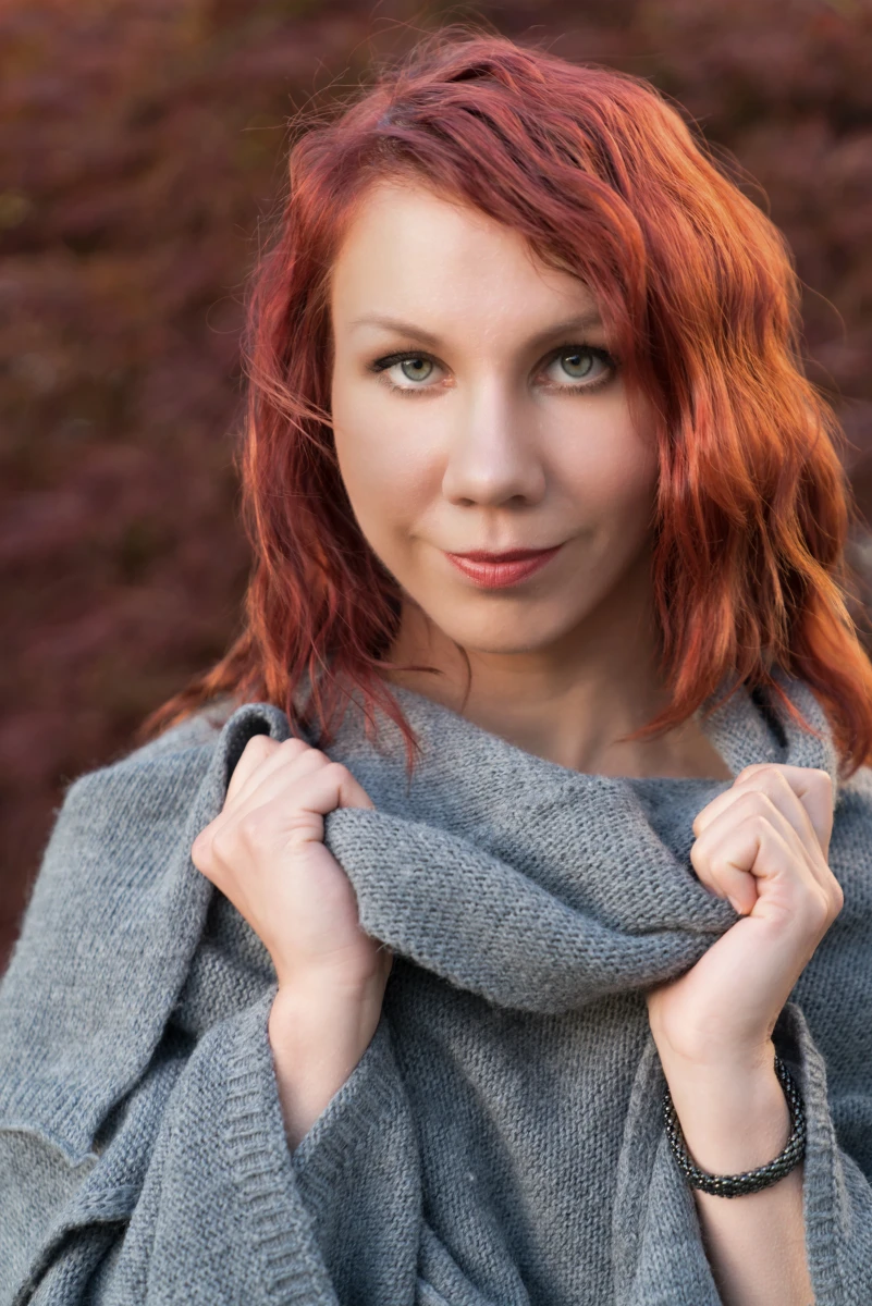 Naisen Tinder-profiilikuva Helsingissä